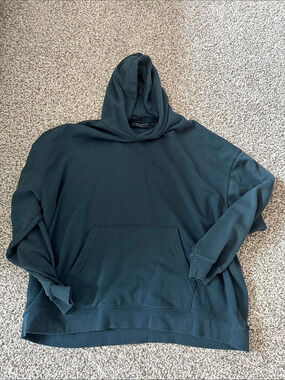 No Boundaries Pullover Hoodie Black Size Medium